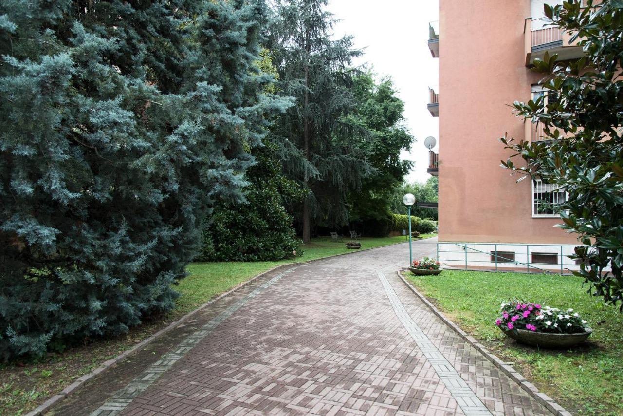 Youhosty - Delle Genziane 7 Daire Milano Dış mekan fotoğraf